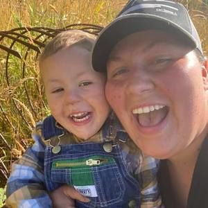 Meet your Posher, April